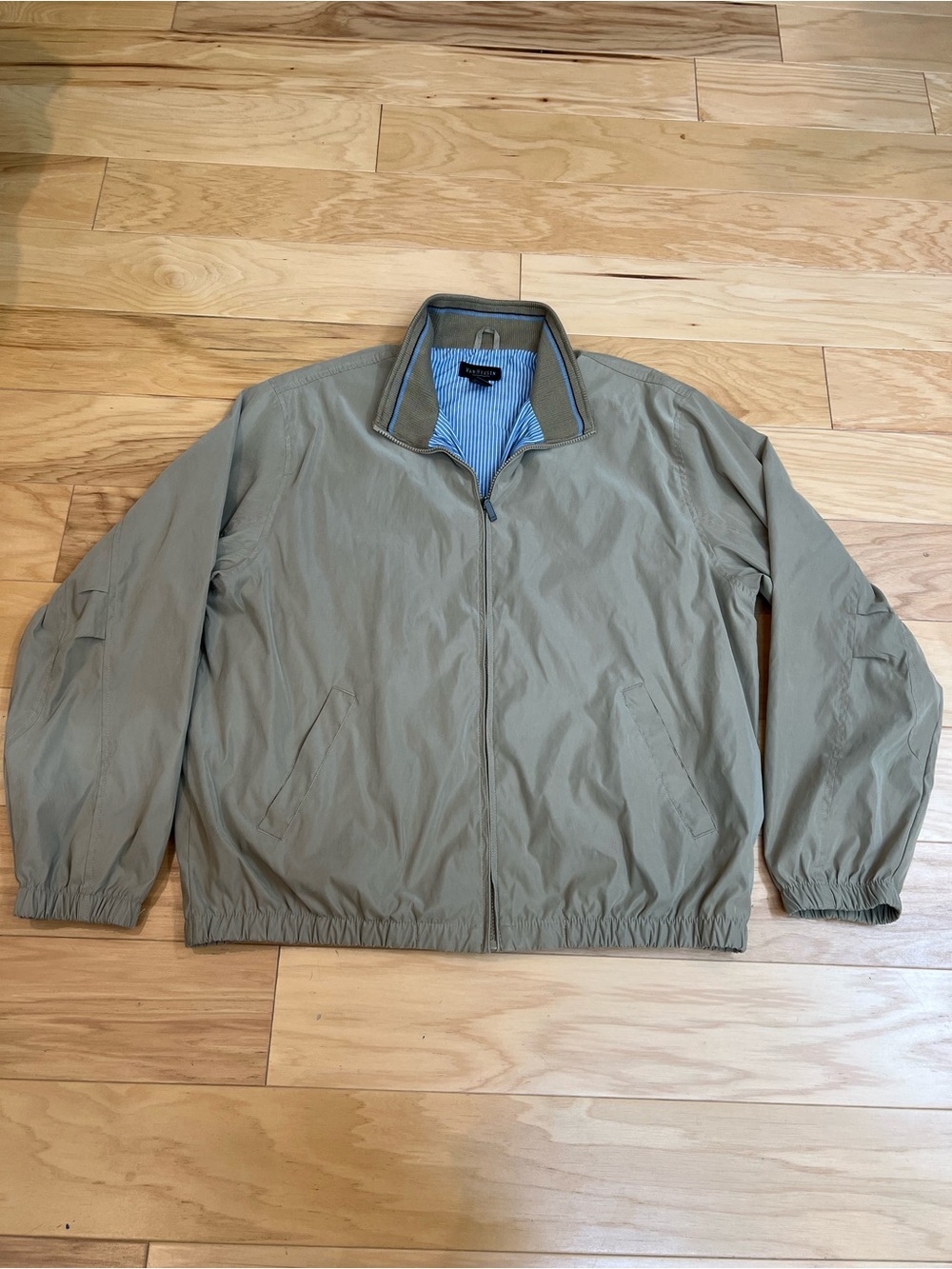 Van Heusen Men's Lightweight Zip Jacket in Khaki with Striped Lining